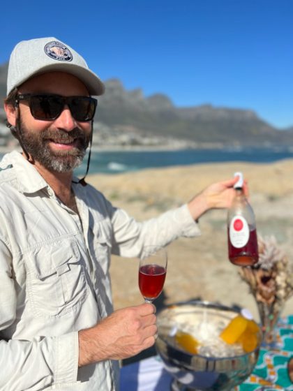 Sundowner bubbly at Camps Bay