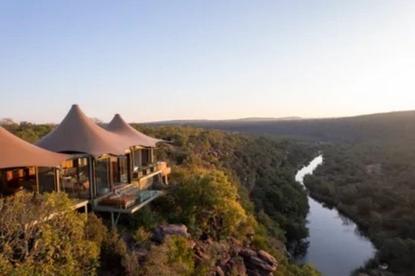 A clifftop suite above the river